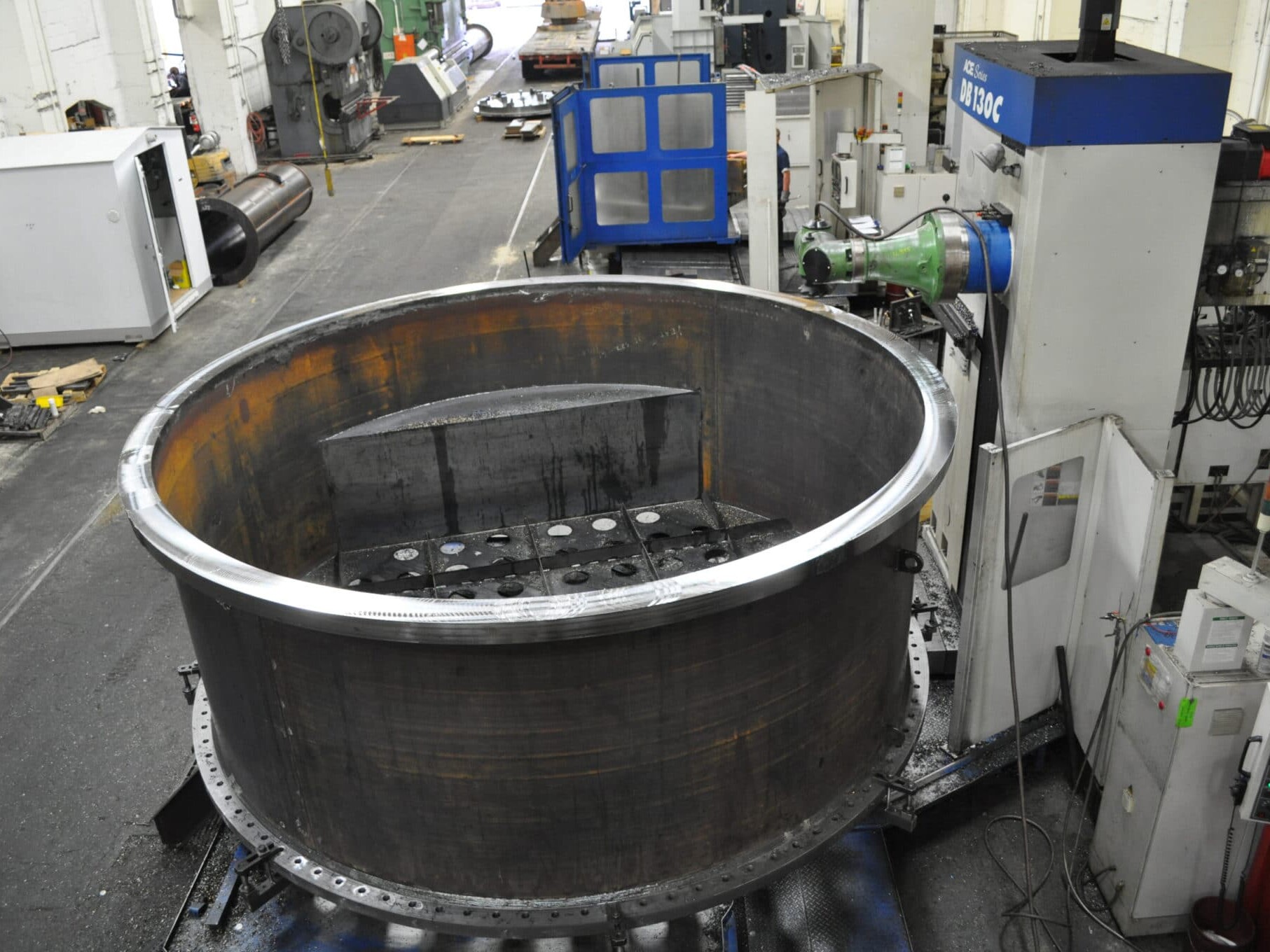 Milling of Large Fabrication